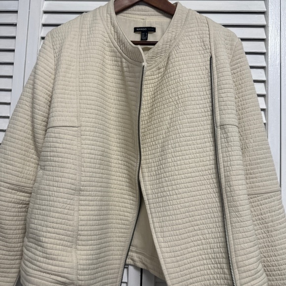Mango jacket - Picture 1 of 6